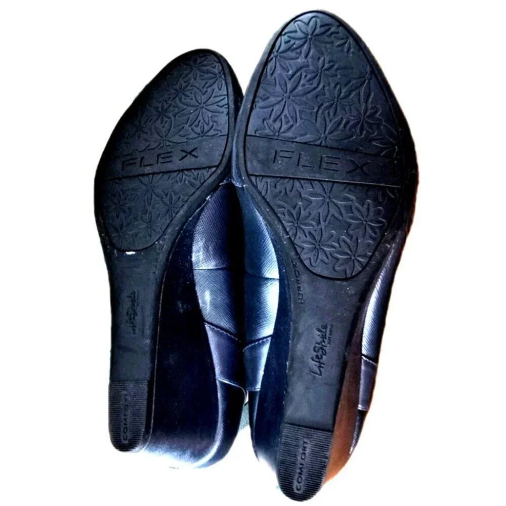 Life Stride Women's 11 Blue Wedge Vegan Leather Pumps New No Box No Tags